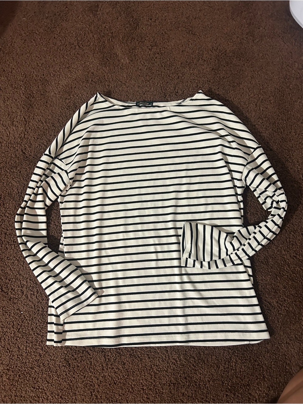Ofeefan white and black striped long sleeve top